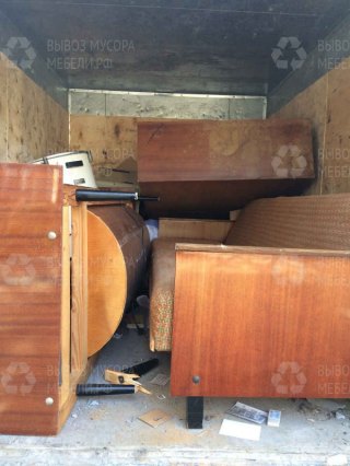 Заказ услуг по вывозу мебели на утилизацию
